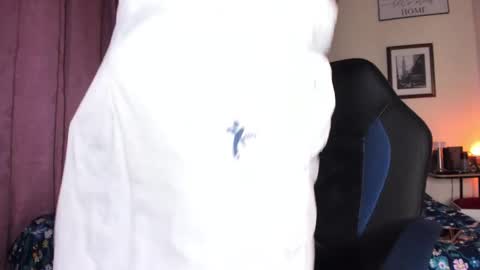 Snapshot of ethan_travis0 chatting on 03-16-26, 06:39 ethan travis online show from 03-16-26, 06:39