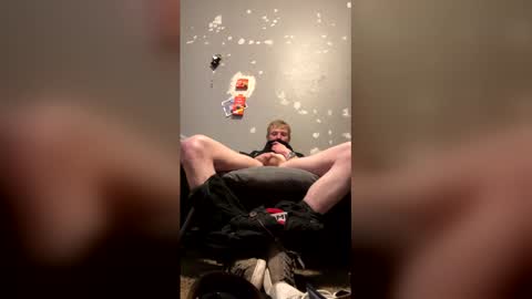 ethanbmx2001 online show from 03-19-26, 02:48