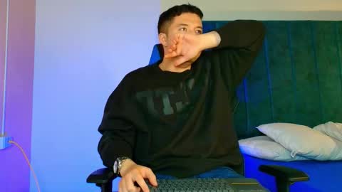 Snapshot of ethanconnor_ chatting on 10-18-25, 12:17 ethanconnor_ online show from 10-18-25, 12:17