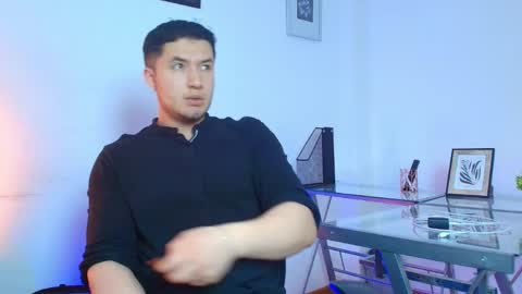 ethanconnor_ online show from 05-10-26, 12:21