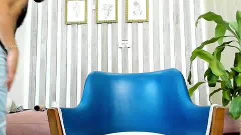 Snapshot of ethangrey_ chatting on 09-17-25, 11:23 Ethan Grey online show from 09-17-25, 11:23