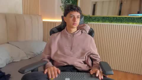 Snapshot of ethanlowell chatting on 02-16-26, 04:41 ethanlowell online show from 02-16-26, 04:41