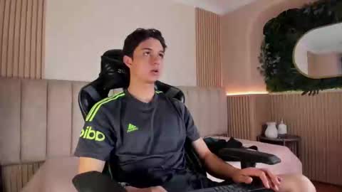 Snapshot of ethanlowell chatting on 03-18-26, 10:24 ethanlowell online show from 03-18-26, 10:24