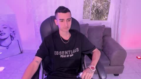 Ethan Boy online show from 03-18-26, 08:56