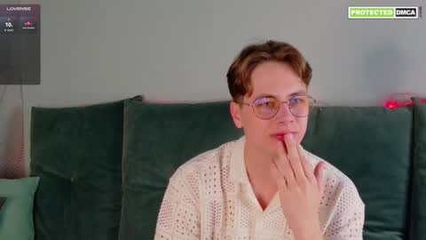 Snapshot of ethann_top chatting on 01-17-26, 06:44 Ethan online show from 01-17-26, 06:44