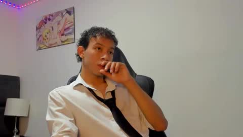 Snapshot of ethannsmith0 chatting on 10-19-25, 02:01 ethannsmith0 online show from 10-19-25, 02:01