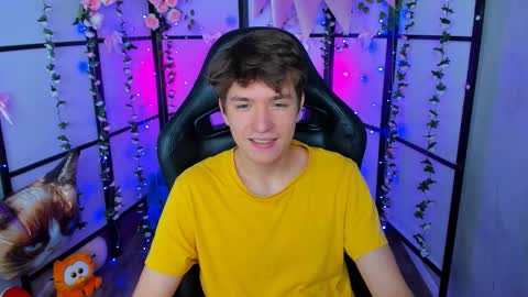 Ethan online show from 09-21-25, 05:42