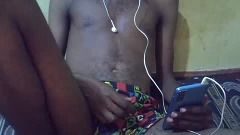 Snapshot of etrar_largedick chatting on 01-29-25, 04:52 etrar_largedick online show from 01-29-25, 04:52