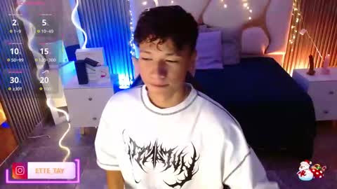 ette online show from 12-22-25, 04:09