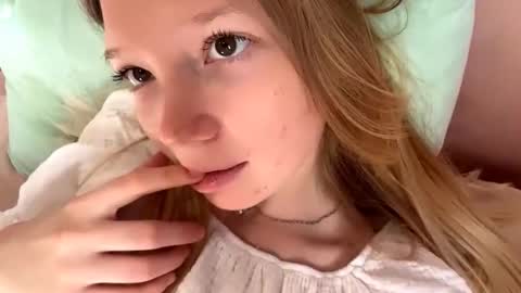 Lana online show from 09-11-25, 05:40