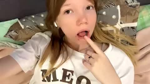 Lana online show from 10-12-25, 05:28