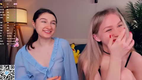Kira and Kamila online show from 03-05-25, 07:38