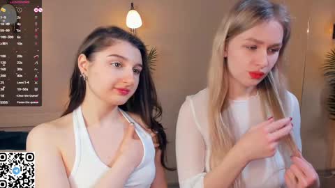Kira and Kamila online show from 03-12-25, 07:38