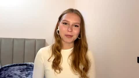 Snapshot of eugenierickel chatting on 05-06-26, 02:33 Alice online show from 05-06-26, 02:33