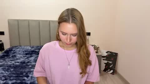 Snapshot of eugenierickel chatting on 05-10-26, 02:22 Alice online show from 05-10-26, 02:22