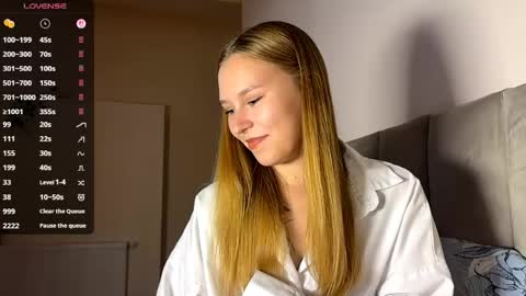 Snapshot of eugenierickel chatting on 06-06-26, 02:11 Alice online show from 06-06-26, 02:11