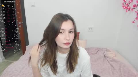 Snapshot of eumomino chatting on 02-17-26, 10:27 Veronica Tiia Lilith left to right online show from 02-17-26, 10:27