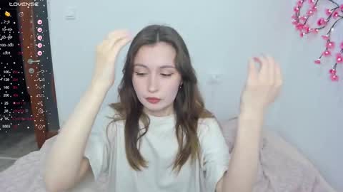 Snapshot of eumomino chatting on 02-19-26, 09:11 Veronica Tiia Lilith left to right online show from 02-19-26, 09:11