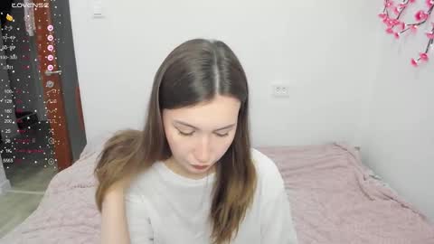 Snapshot of eumomino chatting on 03-12-26, 11:11 Veronica Tiia Lilith left to right online show from 03-12-26, 11:11