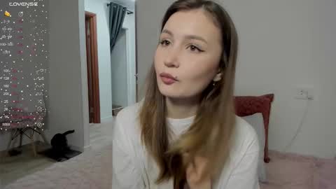 Snapshot of eumomino chatting on 03-27-26, 09:25 Veronica Tiia Lilith left to right online show from 03-27-26, 09:25