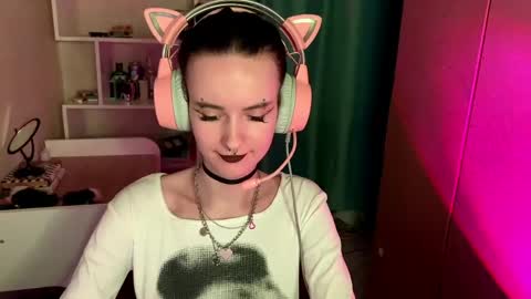 Kate online show from 05-08-26, 05:35