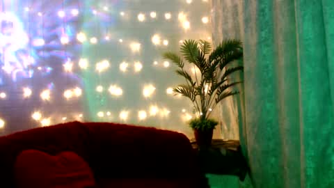 Liana online show from 02-08-25, 02:16