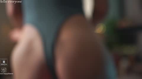 Snapshot of euphoriiiaa chatting on 12-16-24, 09:24 Mira online show from 12-16-24, 09:24