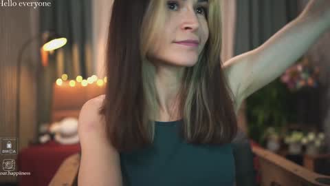 Snapshot of euphoriiiaa chatting on 12-22-24, 11:33 Mira online show from 12-22-24, 11:33