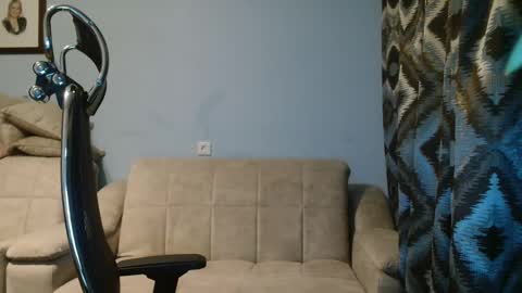 eva2323 online show from 01-28-25, 05:22