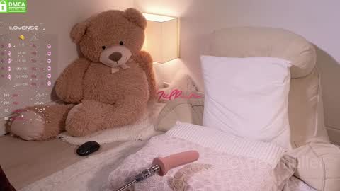 Eva  next show  8pm CEST AMST online show from 01-11-25, 12:18