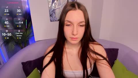 Snapshot of eva__blare chatting on 01-12-26, 02:06 Eva online show from 01-12-26, 02:06