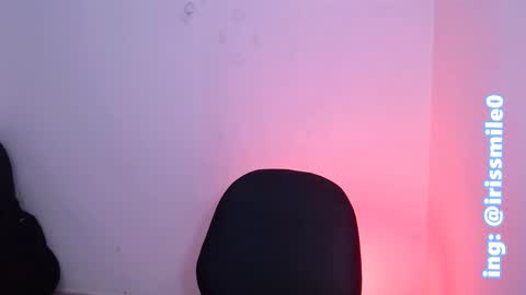 Snapshot of eva_brooks1 chatting on 02-24-25, 11:30 Iris Smile independent model online show from 02-24-25, 11:30