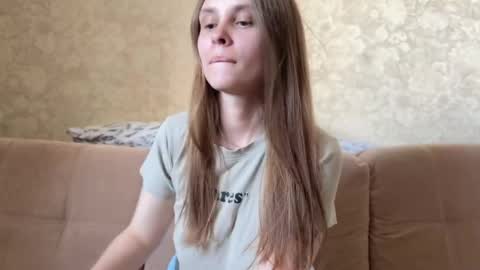Eva Calvin online show from 06-03-26, 07:33