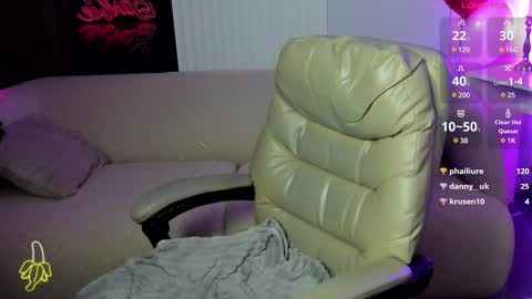Snapshot of eva_conors_ chatting on 02-26-25, 07:20 Eva online show from 02-26-25, 07:20