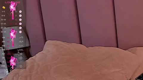 Snapshot of eva_cramer chatting on 03-07-25, 01:20 Eva Cramer online show from 03-07-25, 01:20