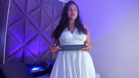 Snapshot of eva_daemon chatting on 01-04-25, 11:43 EVA DAEMON online show from 01-04-25, 11:43