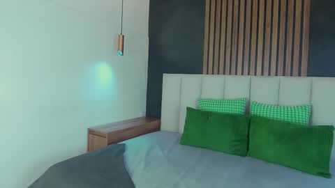 EVA DAEMON  online show from 01-19-26, 11:47