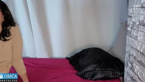 Snapshot of eva_delight_ chatting on 04-16-26, 12:06 eva delight online show from 04-16-26, 12:06