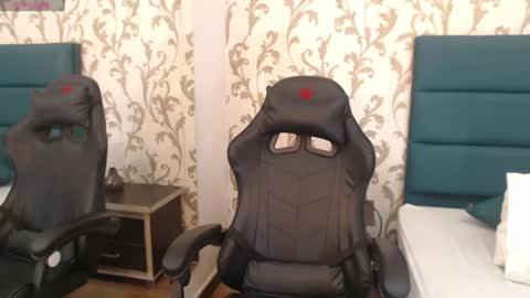 Eva Dumont online show from 01-24-25, 07:18