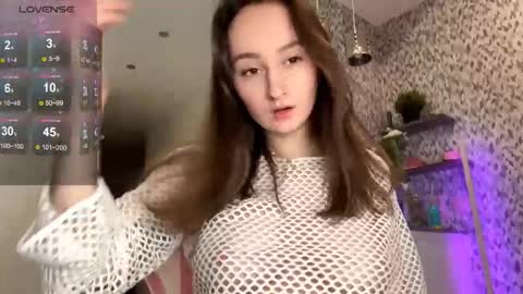 Eva  online show from 10-11-25, 08:29