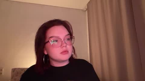Snapshot of eva_kittenn chatting on 02-12-26, 02:56 eva_kittenn online show from 02-12-26, 02:56