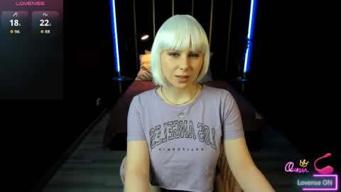 Snapshot of eva_lawrence chatting on 04-16-26, 07:53 Eva online show from 04-16-26, 07:53