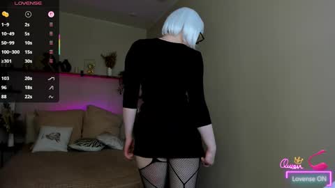 Snapshot of eva_lawrence chatting on 04-26-26, 08:39 Eva online show from 04-26-26, 08:39