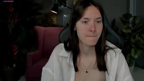 Snapshot of eva_leeee chatting on 08-06-26, 05:09 Eva online show from 08-06-26, 05:09
