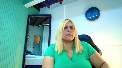 eva_love49 online show from 03-11-26, 07:31