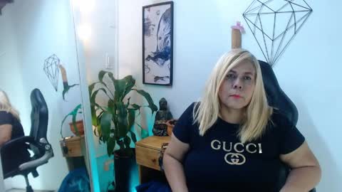 eva_love49 online show from 04-02-26, 06:05