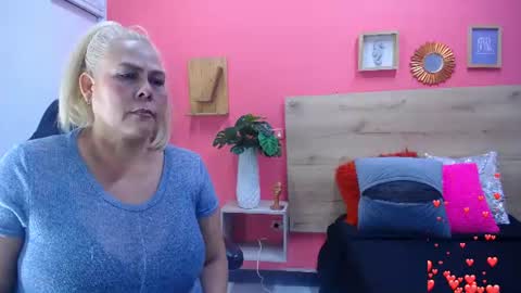 eva_love49 online show from 06-25-26, 06:56