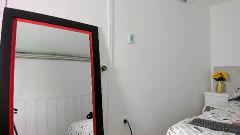 Eva online show from 06-25-26, 11:48