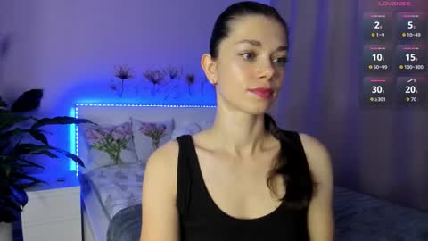 Snapshot of eva_mccoy chatting on 10-24-25, 07:38 Eva online show from 10-24-25, 07:38