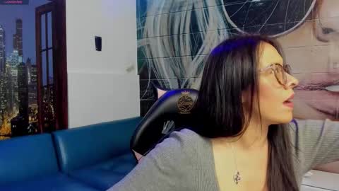 Eva  online show from 10-29-25, 03:47